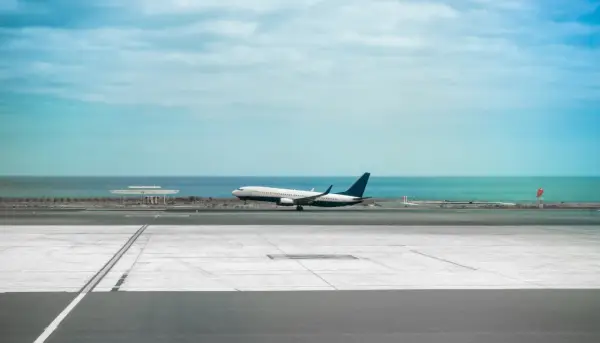 Jak dojechać z lotniska Fuerteventura do Corralejo - najlepsze opcje podróży
